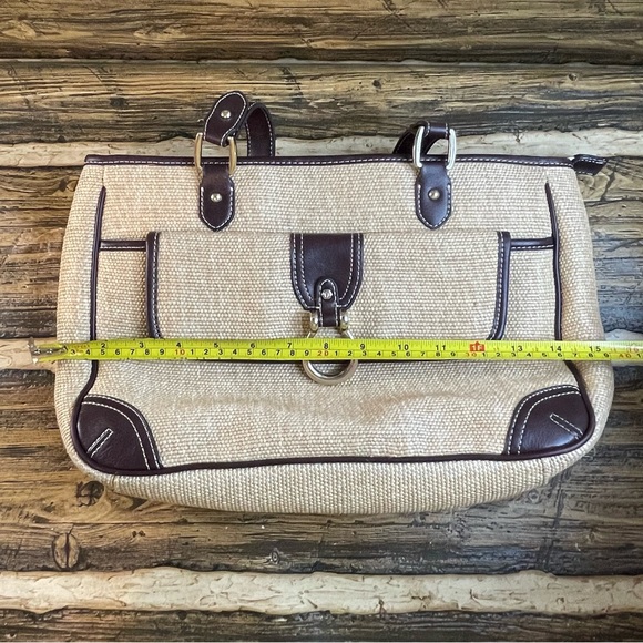 Etienne Aigner woven tan jute handbag with burgundy trim - Picture 4 of 16